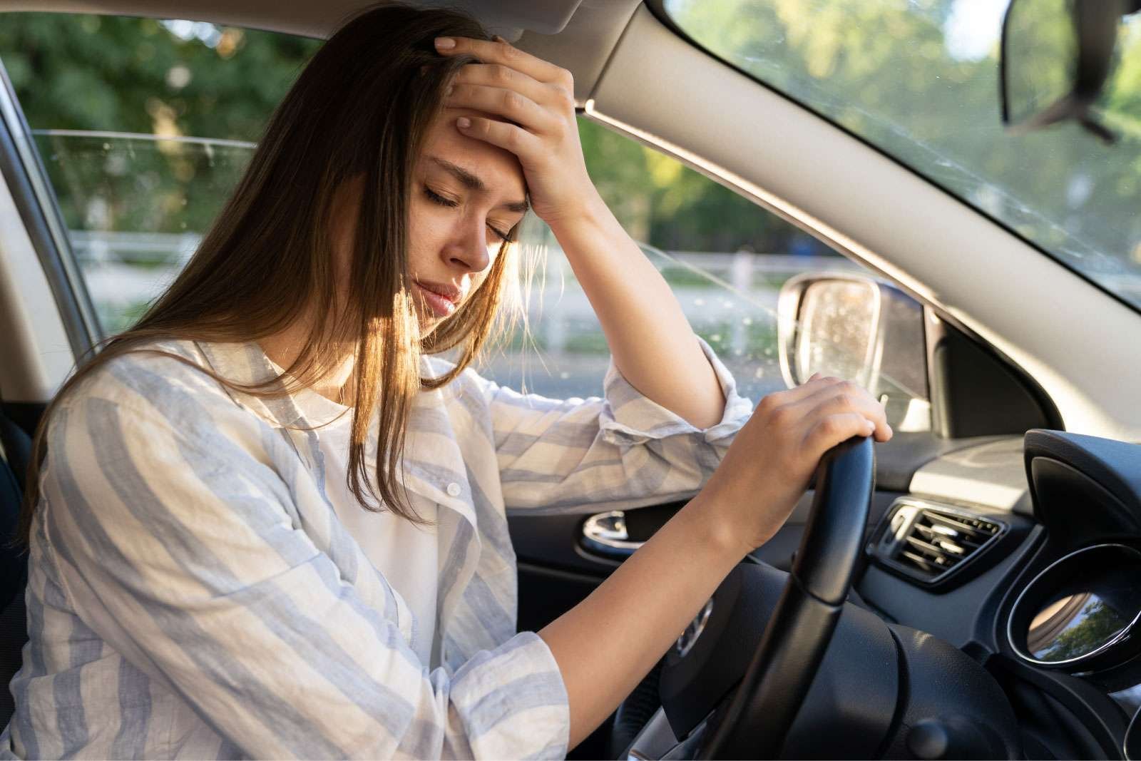 passagier in auto aangereden